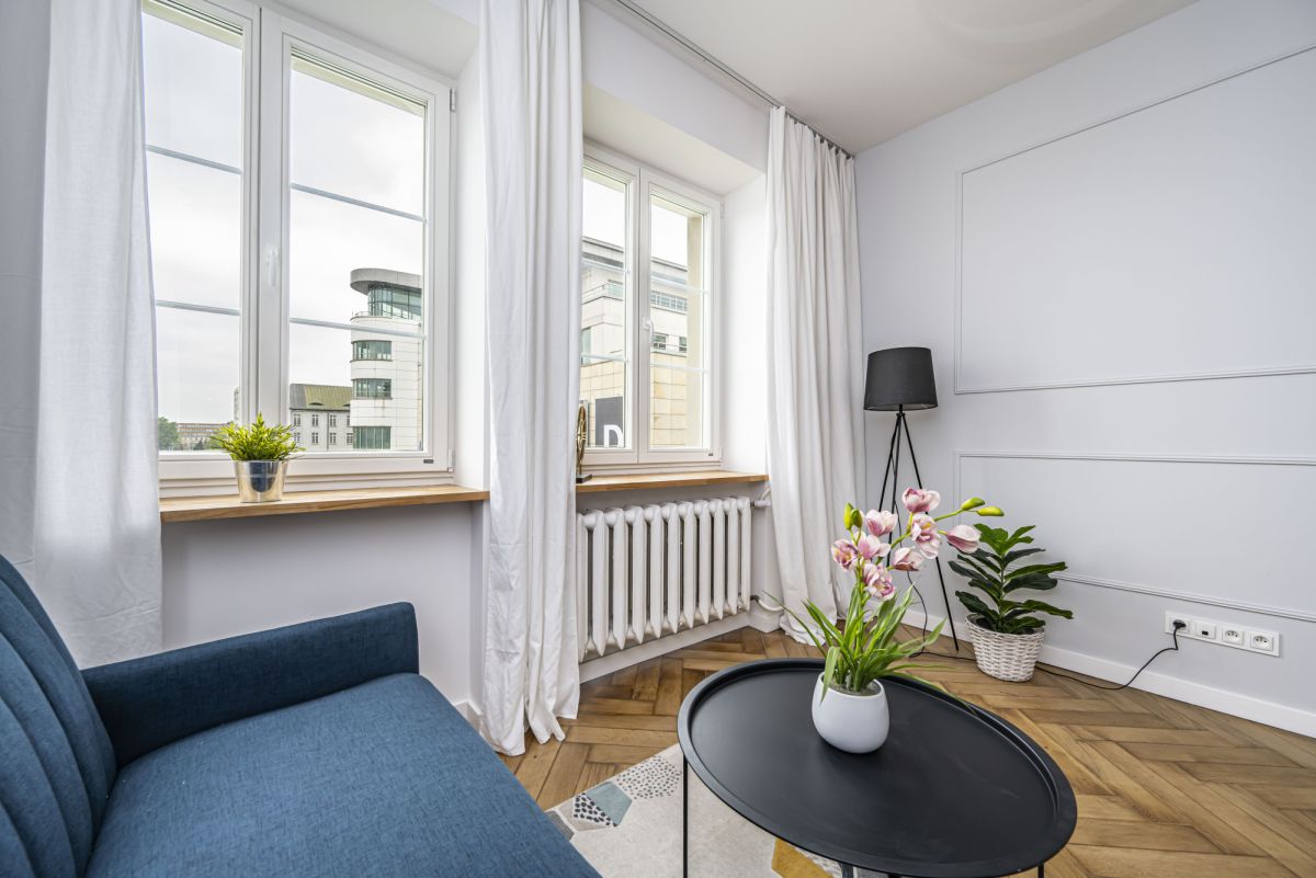 Kamienica – 2 pokoje po remoncie