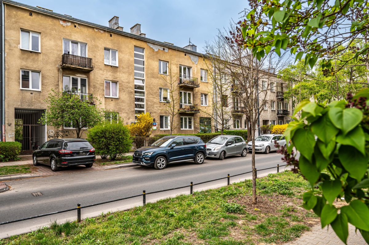 Kamienica – 2 pokoje po remoncie