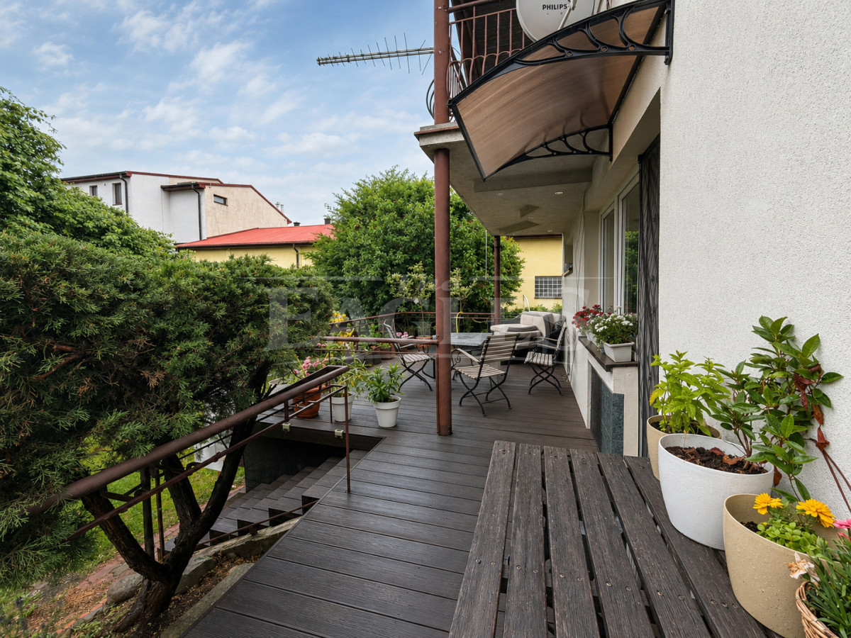 Dom 225 m², 6 pokoi, garaż, Wawer blisko SKM