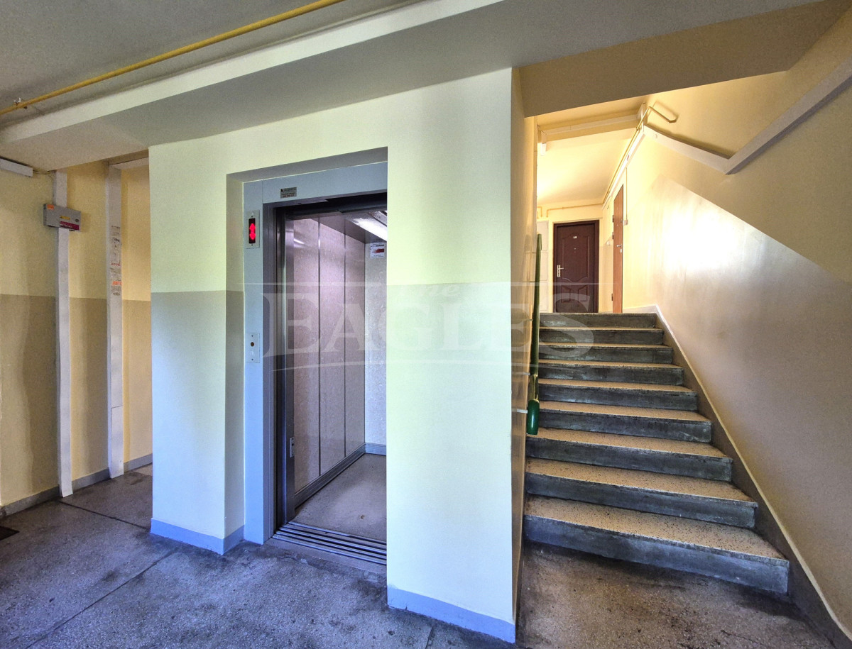 Sprzedaż-2 pokoje/ 42,50 m² z balkonem/Grochów